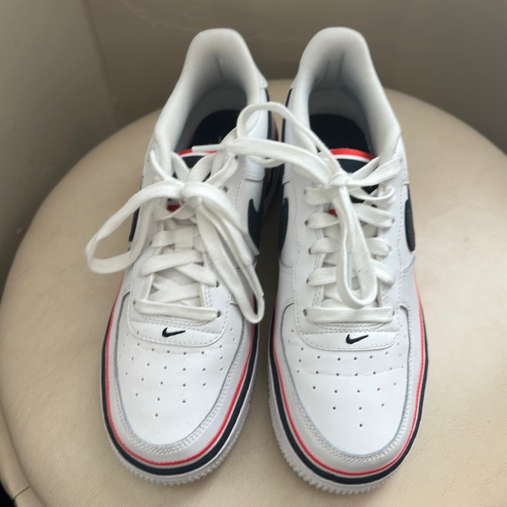 Nike youth  shoes